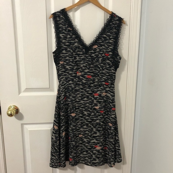 RW&CO chic printed dress - Picture 1 of 5